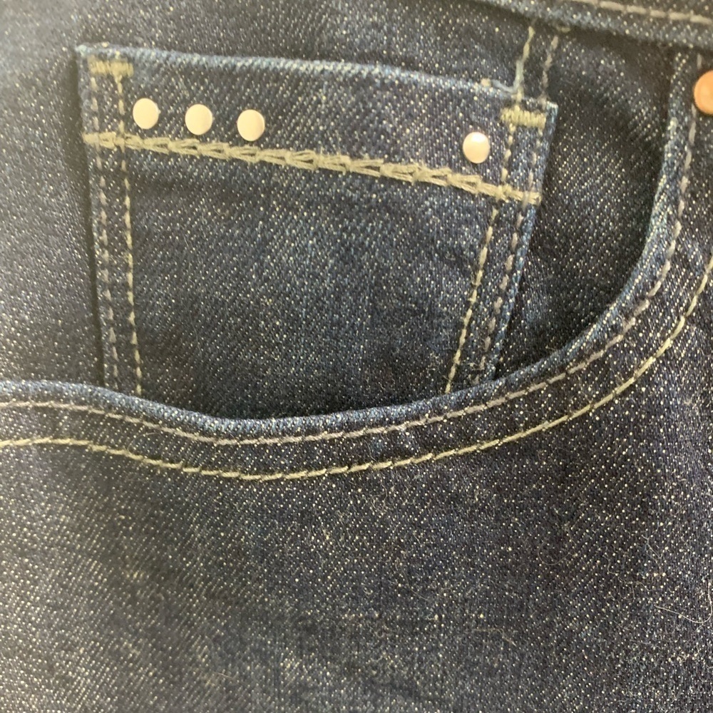 Levi’s 515 Women’s Size 4 S/C Dark Wash Studded Stretch Jeans - Picture 6 of 7
